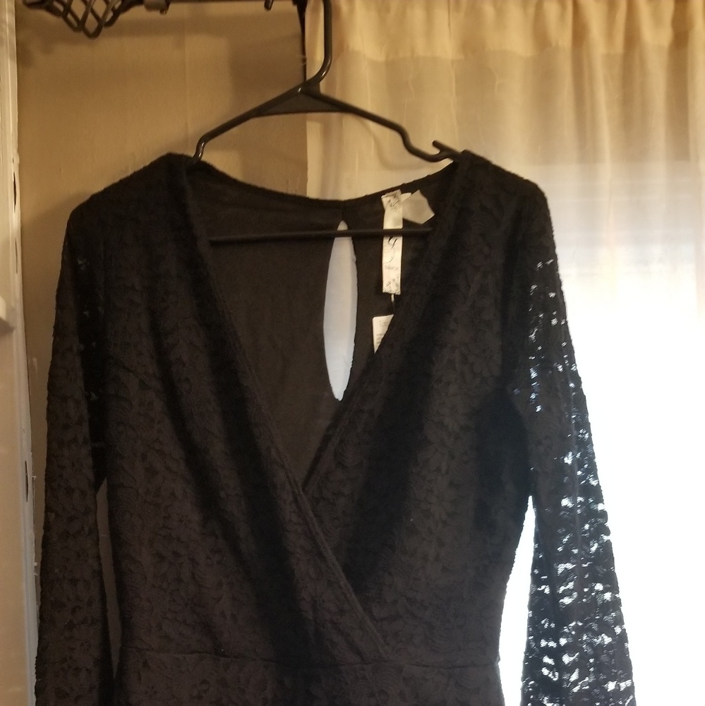 BLACK LACE ROMPER